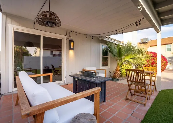 Resort-style Retreat Heated Pool Firepit Bbq Holiday home